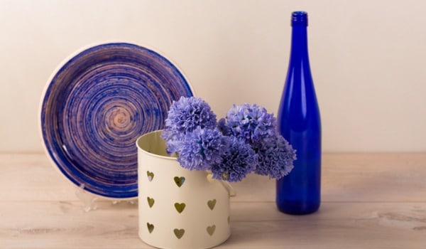 Blue and White Ornaments in Cottage Kitchen